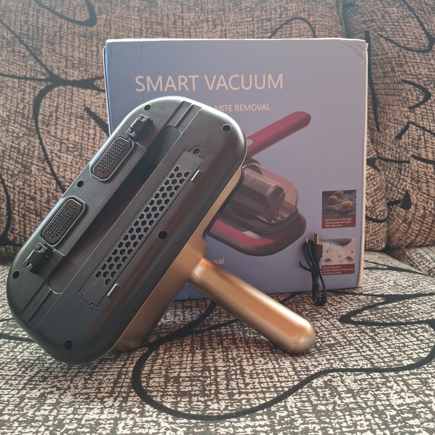 Mini robot de esterilización ultravioleta y eliminación de ácaros.